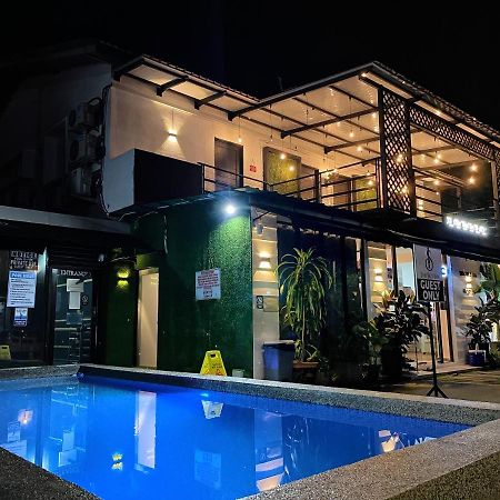 The Sky Inn Kuantan Exterior photo