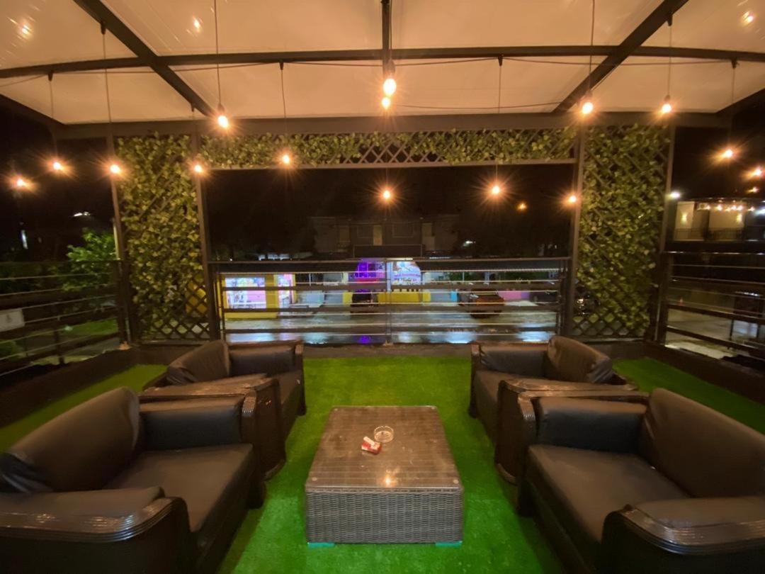 The Sky Inn Kuantan Exterior photo