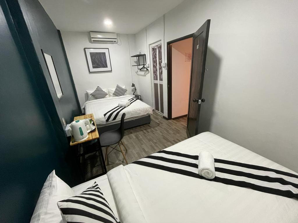 The Sky Inn Kuantan Exterior photo