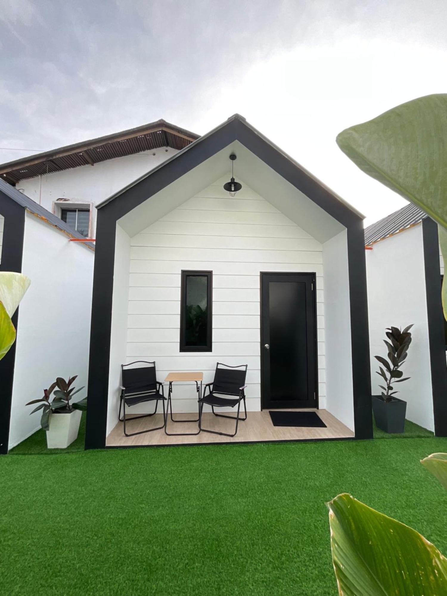 The Sky Inn Kuantan Exterior photo